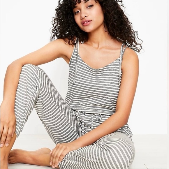 NWT Loft Pajama Jumper Size M Stripe in Gray - Picture 3 of 8